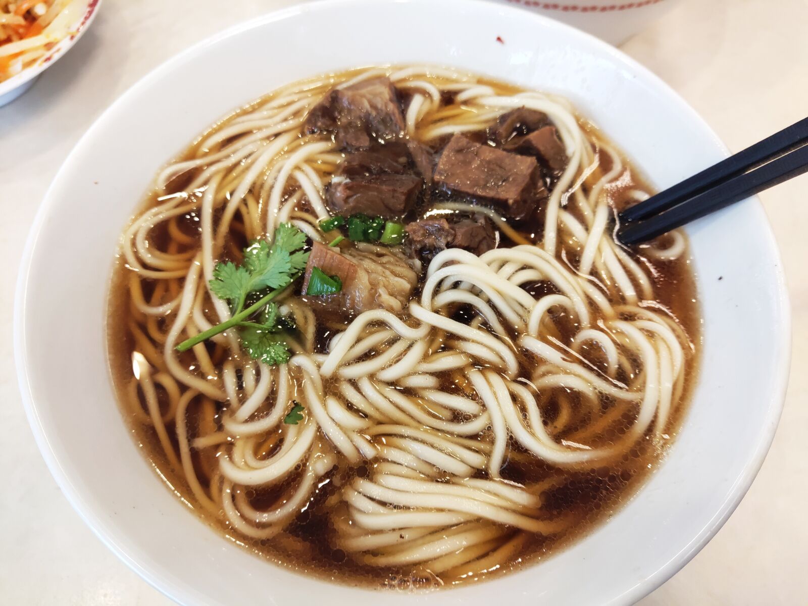 Meizu 16th sample photo. Beef noodles, noodles, food photography