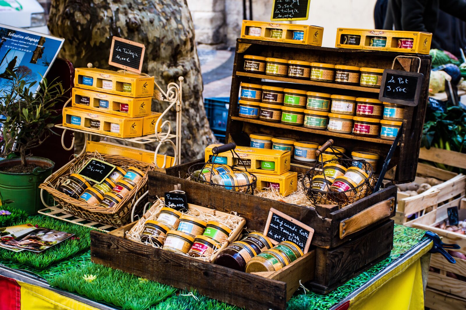 Nikon D5600 sample photo. Candles, scented, market photography