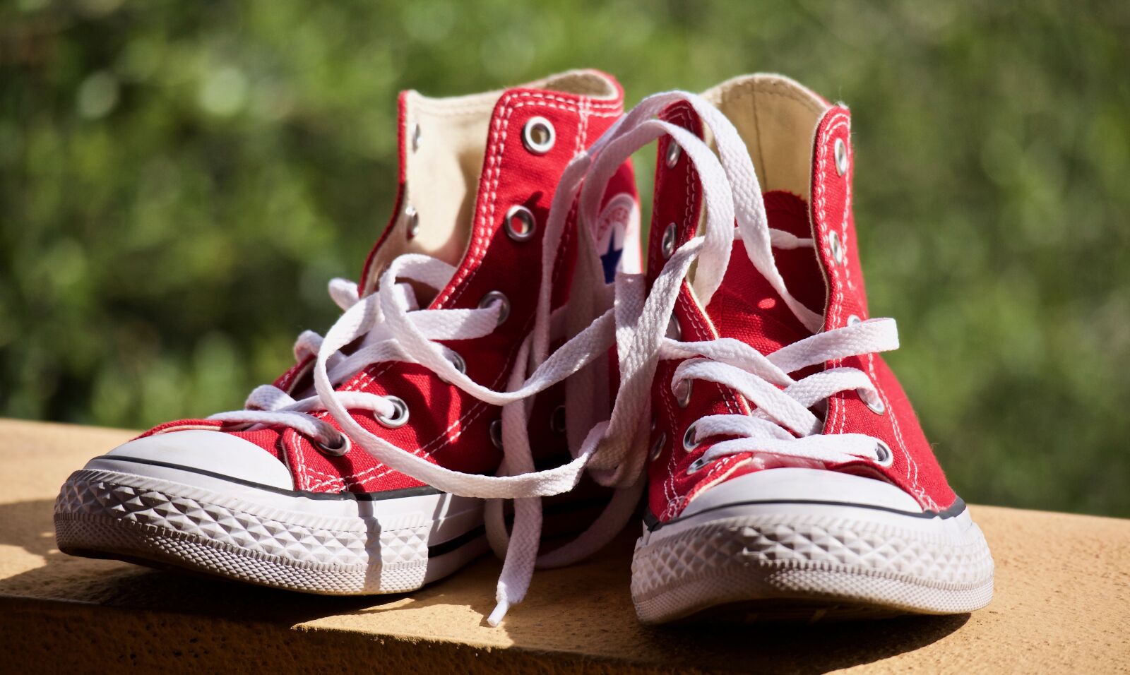 Canon EOS M sample photo. Shoes, sports shoes, fashion photography