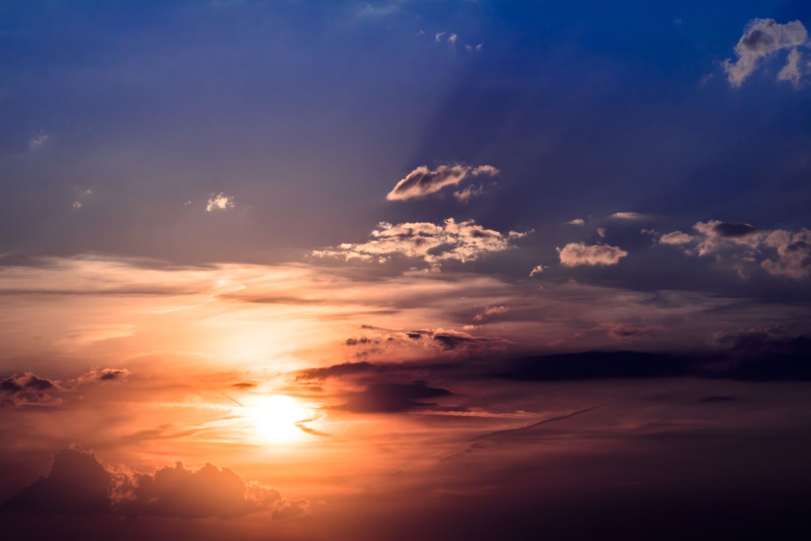 Canon EOS 750D (EOS Rebel T6i / EOS Kiss X8i) sample photo. Sunset, sun, sky photography