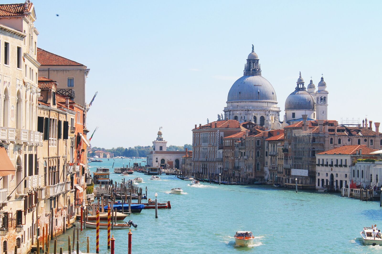 Canon EOS 1100D (EOS Rebel T3 / EOS Kiss X50) sample photo. Venice, sea, blue photography