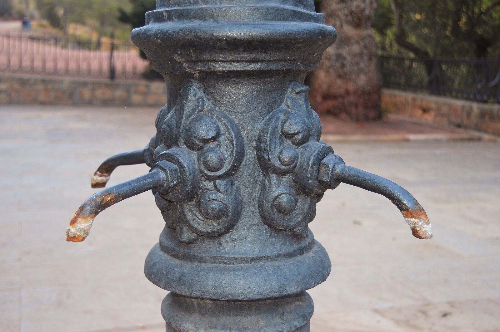Nikon D3200 sample photo. Source, pipes, source of photography