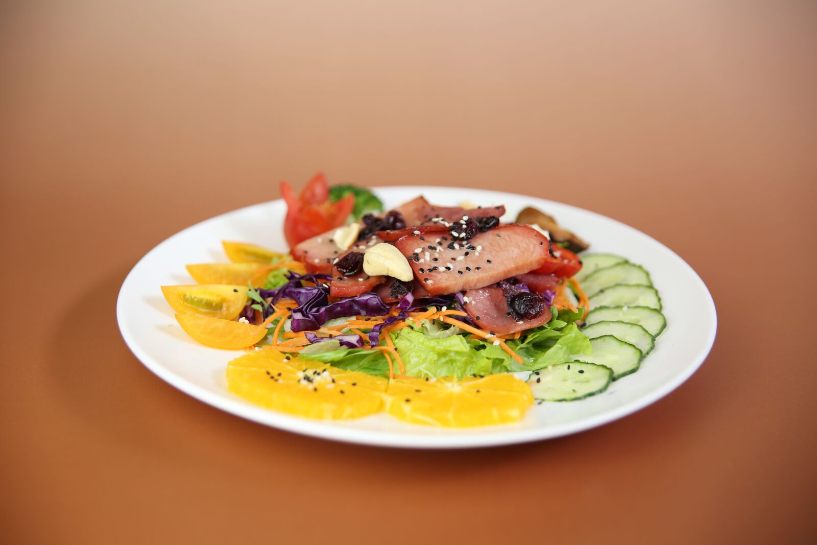 Canon EOS 5D Mark III sample photo. Vegetable, food, animal photography