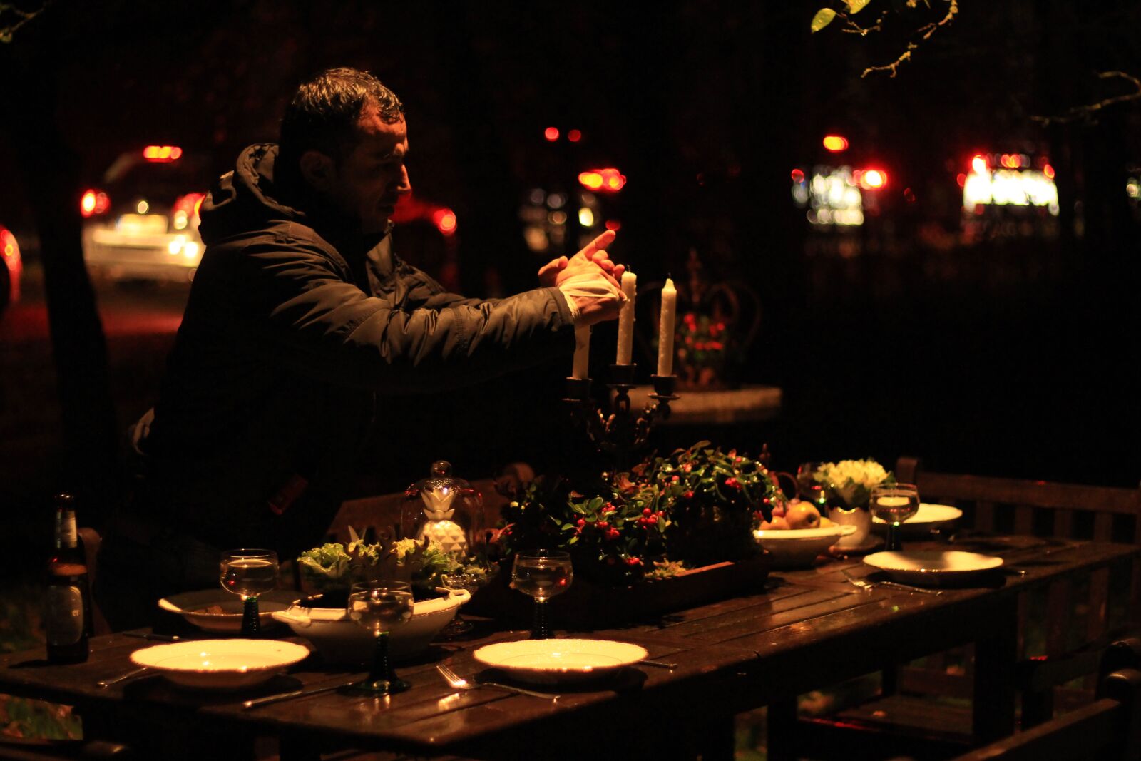 Canon EOS 700D (EOS Rebel T5i / EOS Kiss X7i) + Canon EF 50mm F1.8 STM sample photo. Christmas dinner, romantic, candle photography