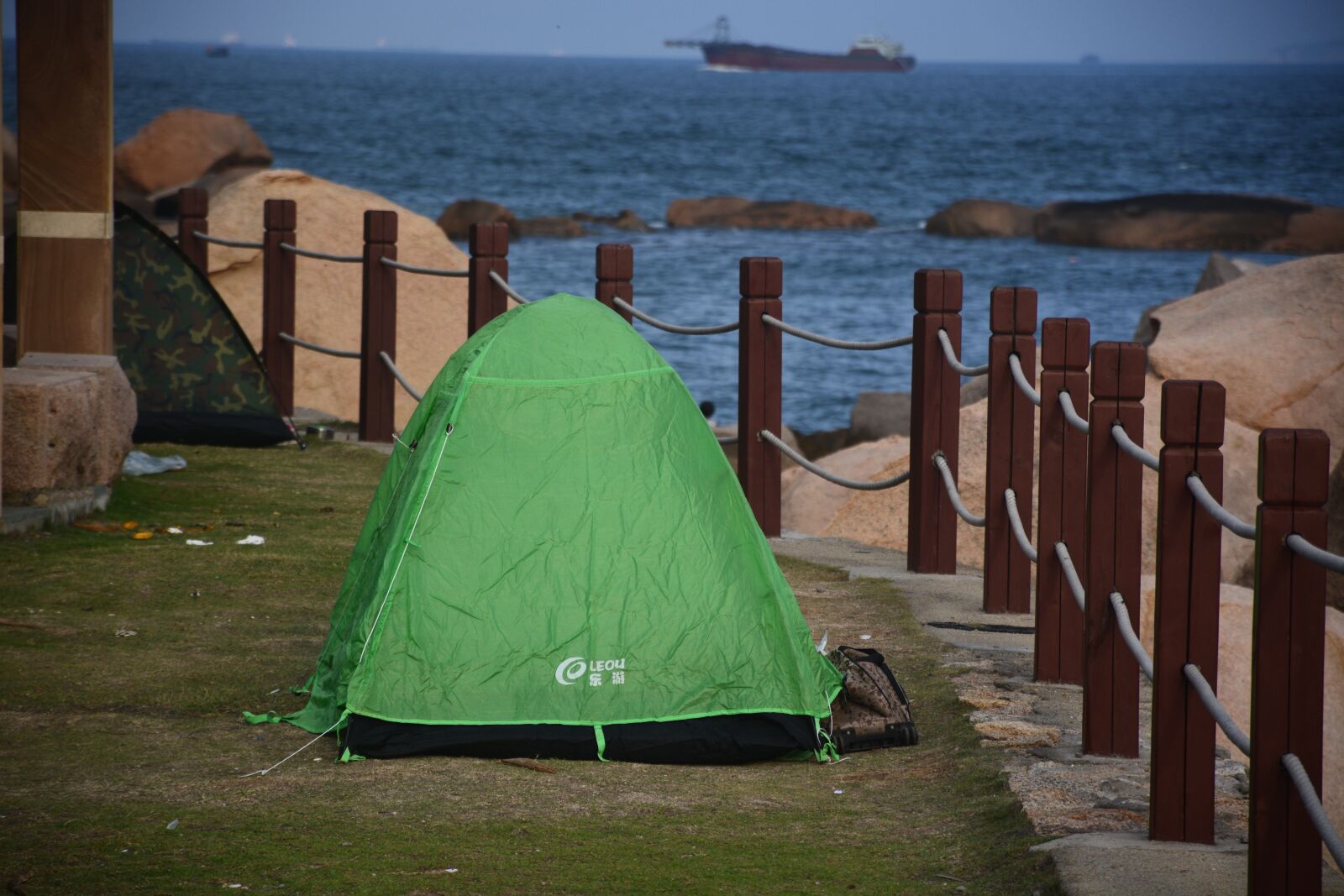 Nikon D7100 sample photo. Tent, sea view, early photography