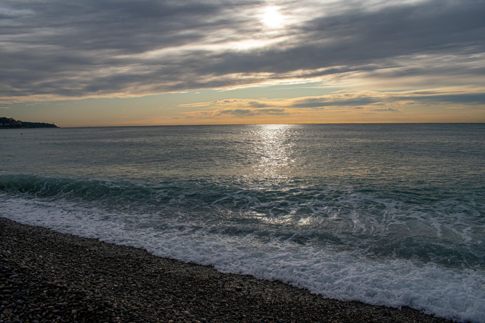 Nikon D5600 sample photo. Sea, beach, city photography