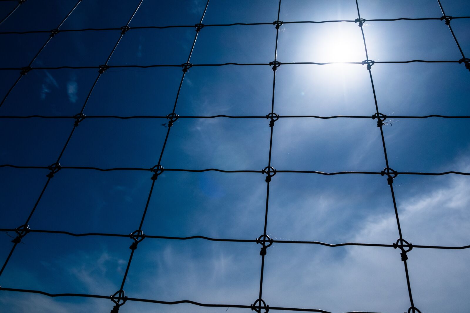 Fujifilm X-T3 sample photo. Blue, net, fence photography