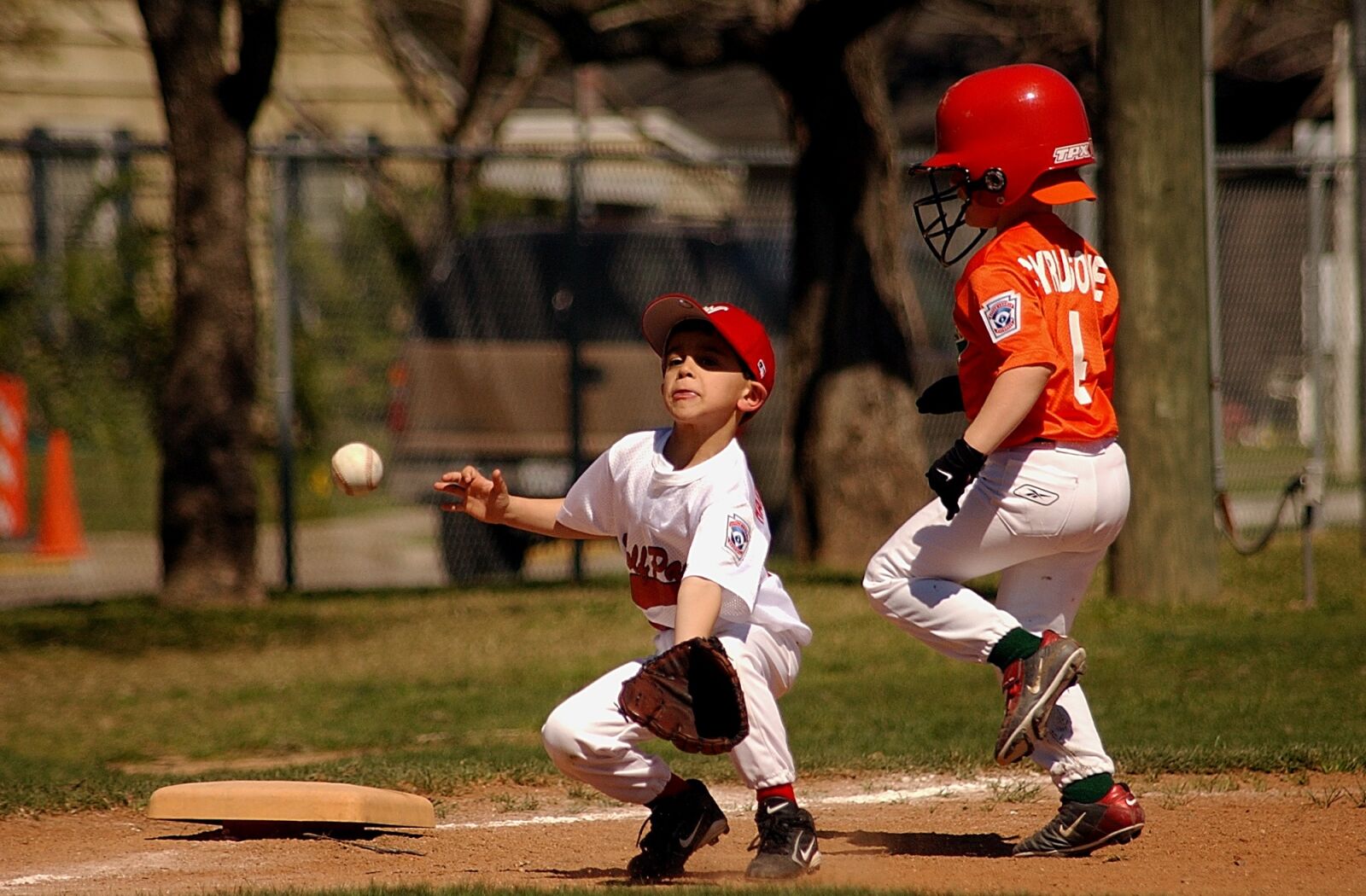 Nikon D1H sample photo. Baseball, little league, players photography