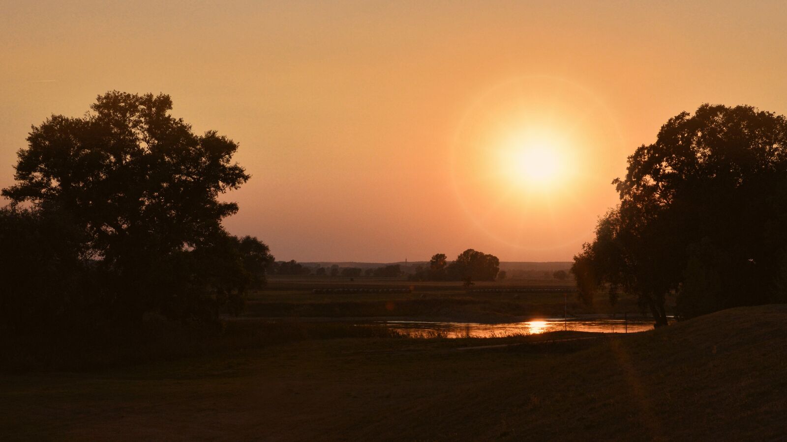 Nikon D3200 sample photo. Sunset, landscape, trees photography