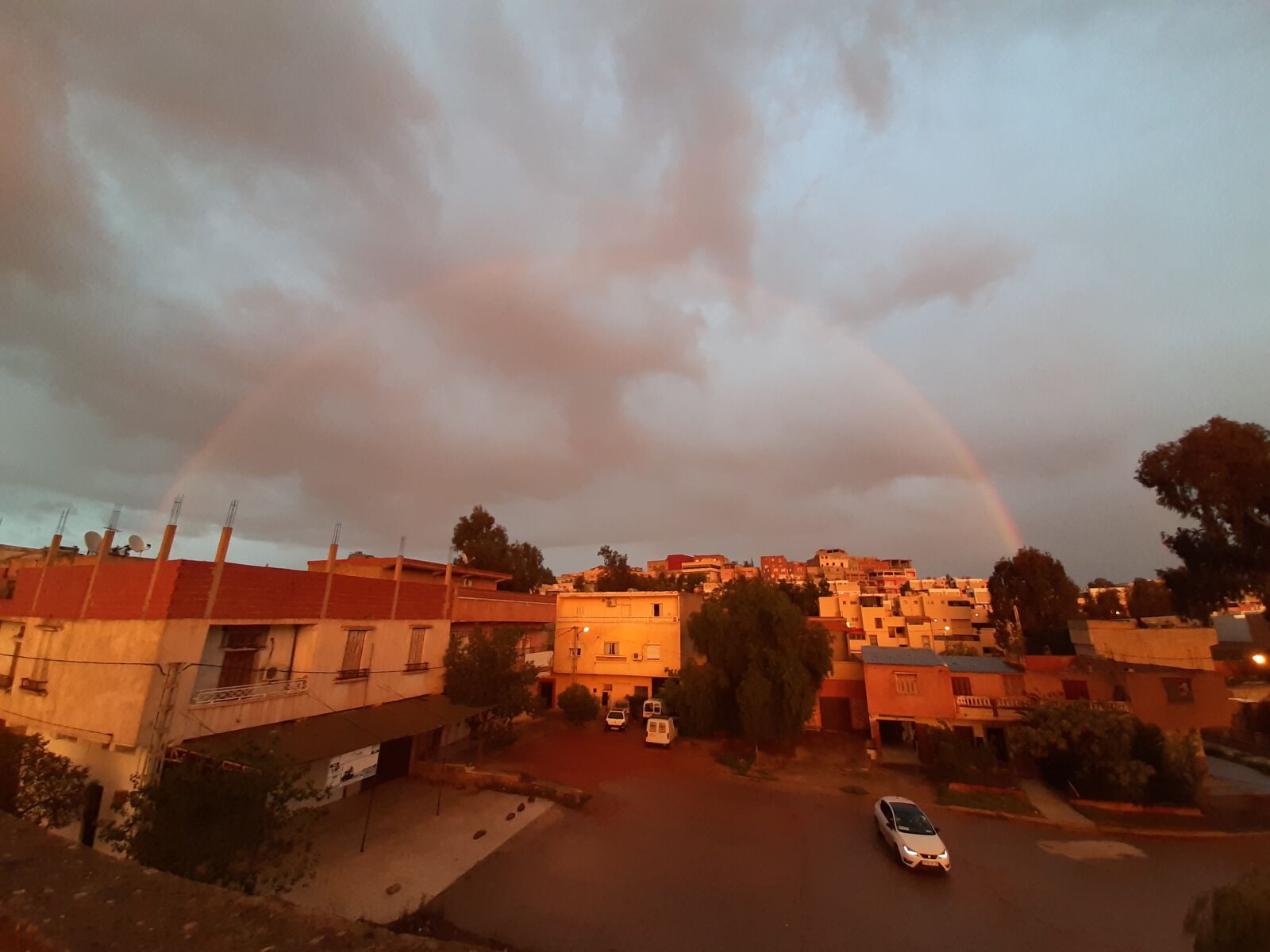 Samsung Galaxy A50 sample photo. Rain, arc, sky photography