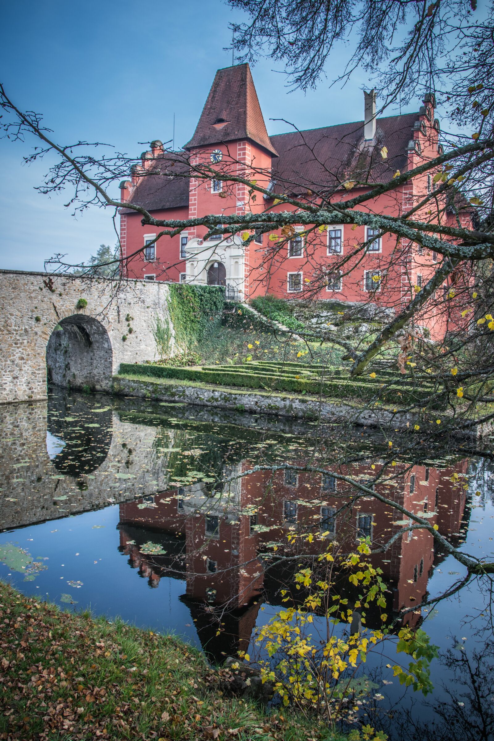 Nikon D5300 sample photo. Castle, water, architecture photography