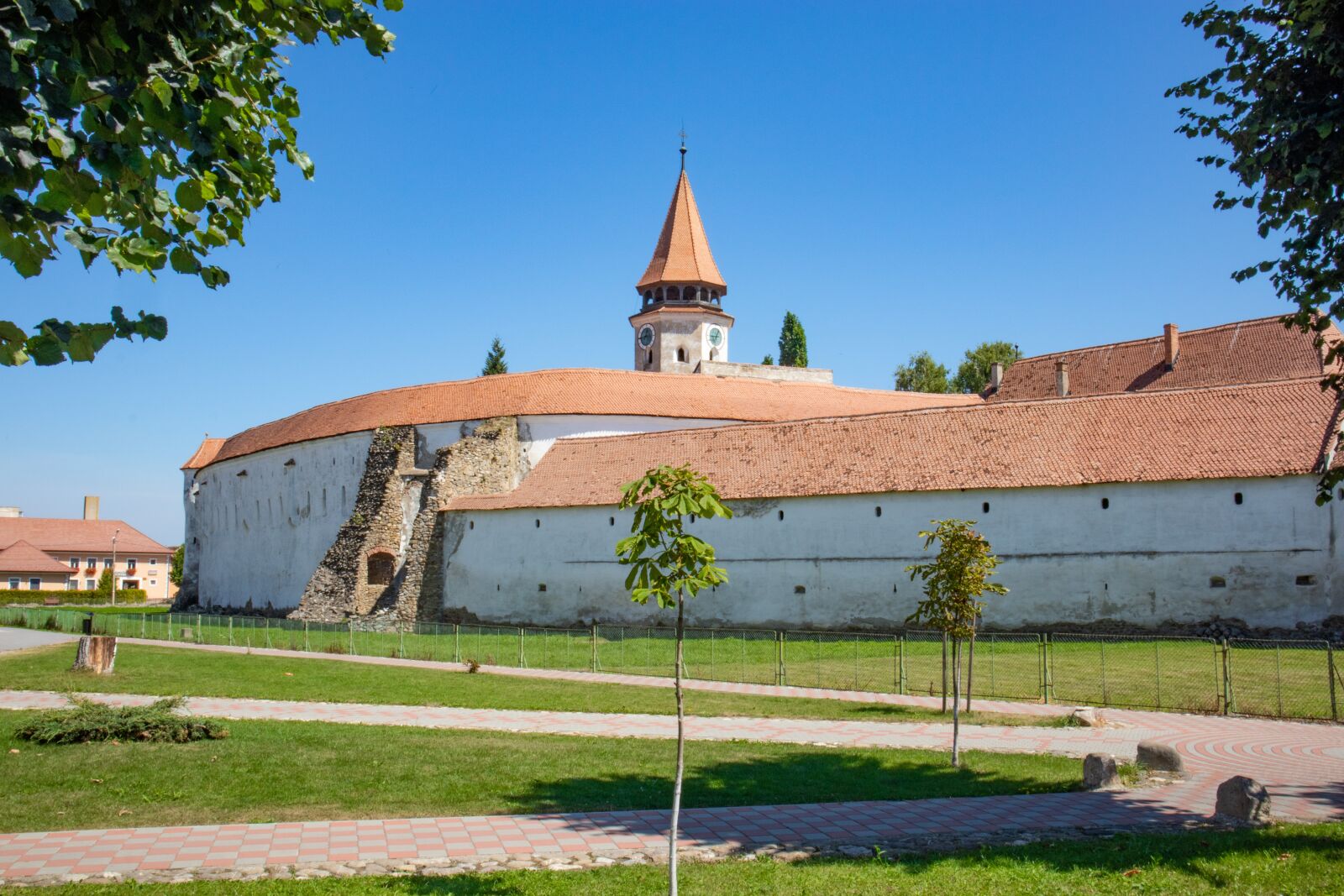 Canon EOS M100 sample photo. Prejmer, transylvania, church photography