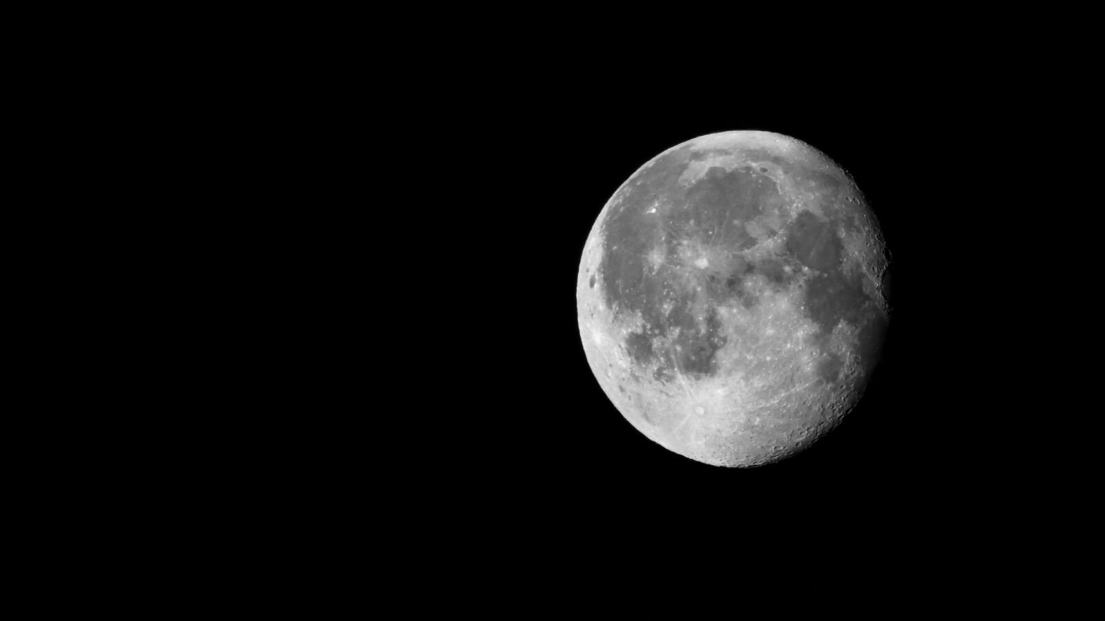 Panasonic Lumix DC-FZ80 (Lumix DC-FZ82) sample photo. Moon, crater, full moon photography
