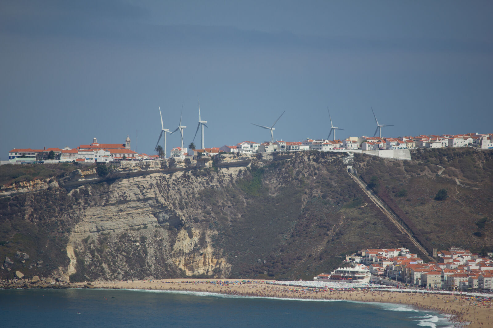 Canon EOS 550D (EOS Rebel T2i / EOS Kiss X4) + Canon EF-S 55-250mm F4-5.6 IS II sample photo. Nazare, portugal photography