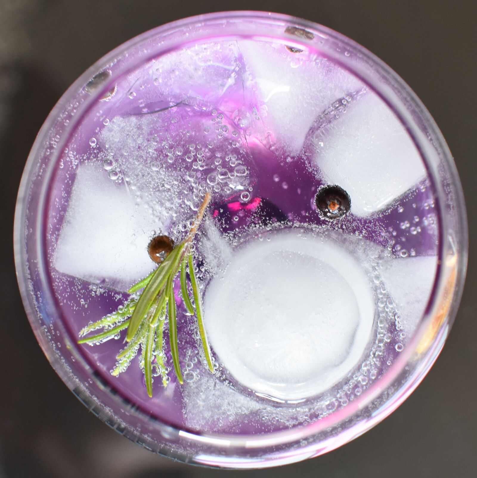 Nikon D7200 sample photo. Gin tonic, alcohol, glass photography