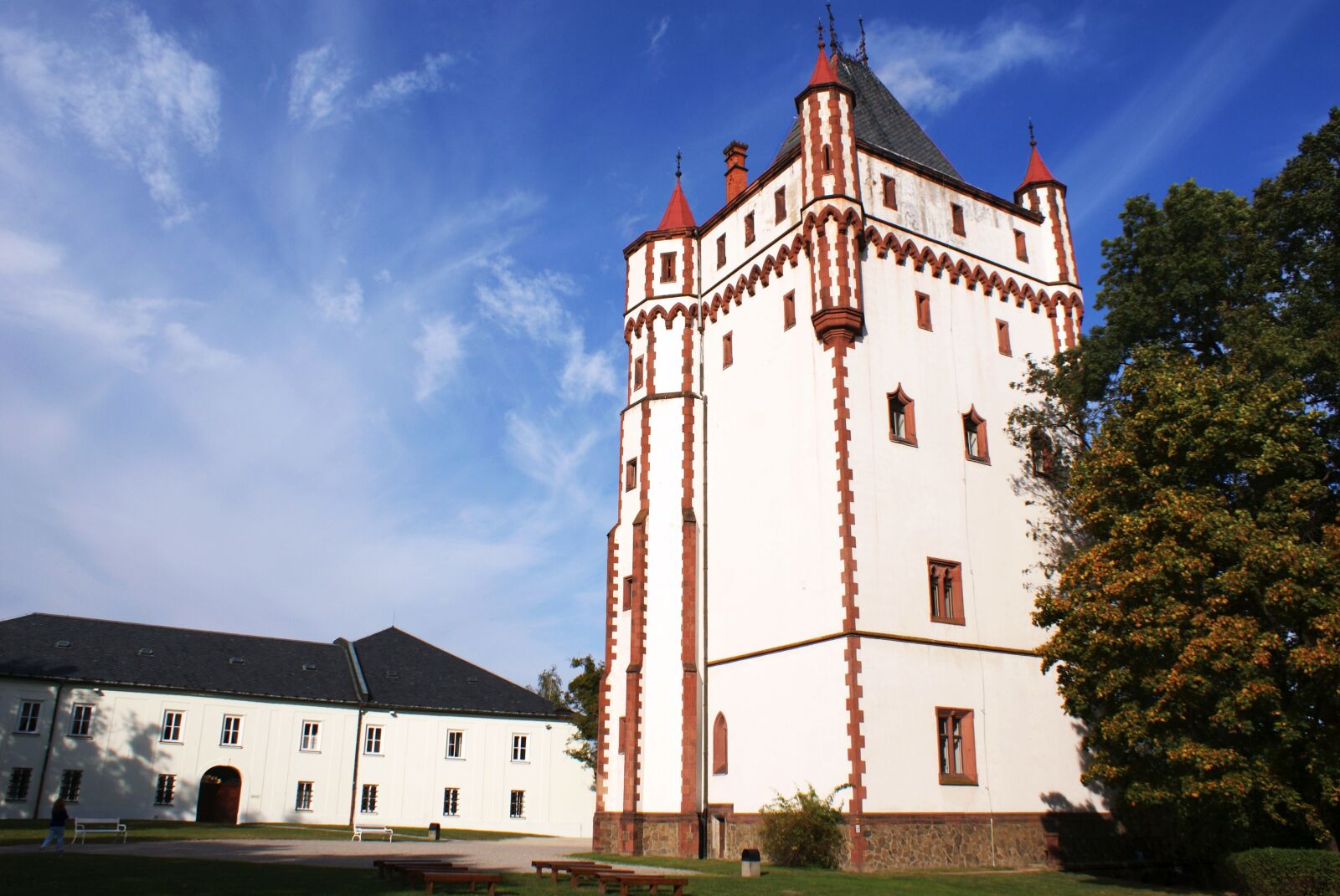 Sony Alpha DSLR-A200 sample photo. Hradec nad moravicí, castle photography