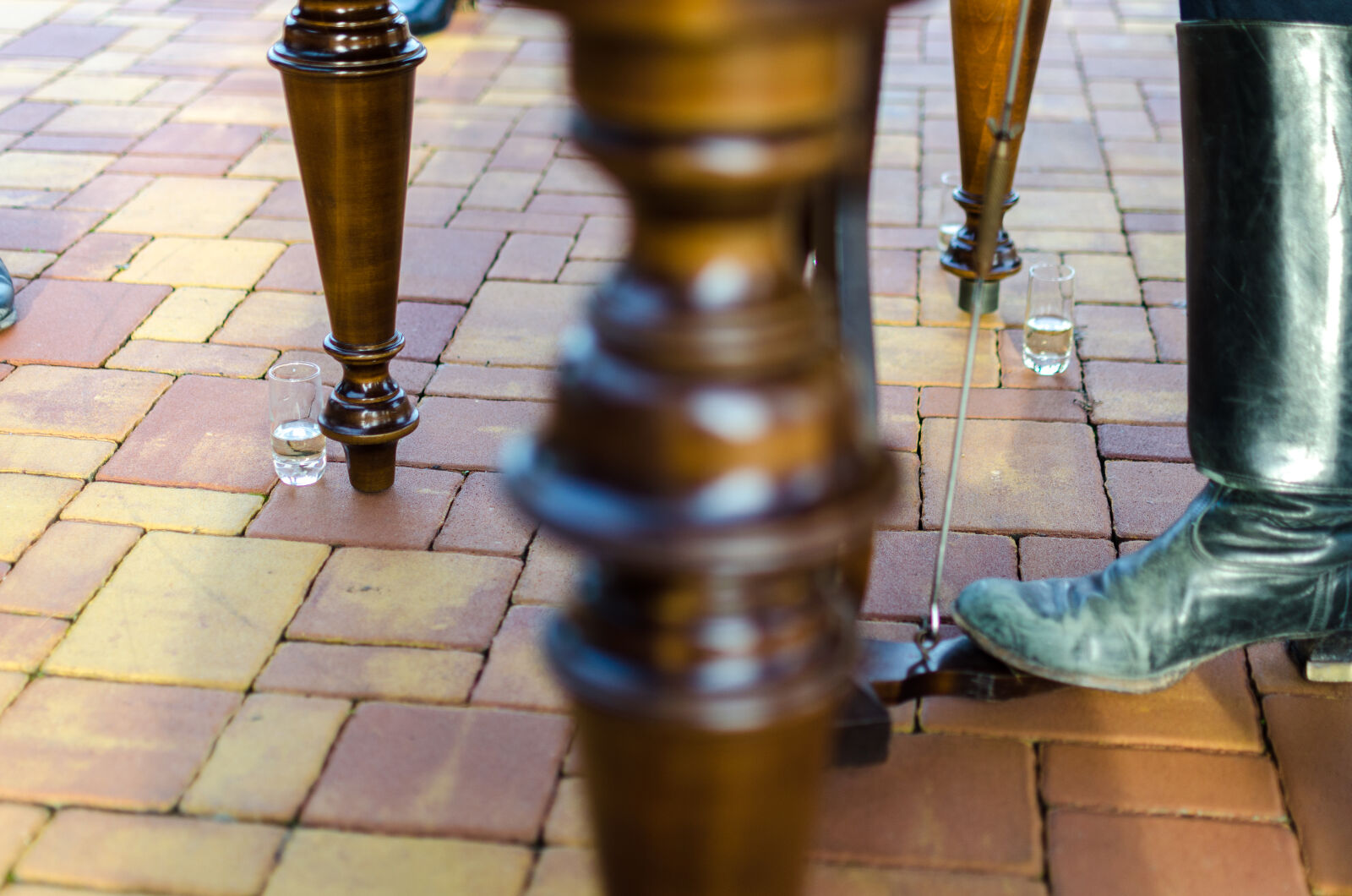 Nikon D5100 + Nikon AF-S DX Nikkor 35mm F1.8G sample photo. Acoustic, alcohol, anniversary, appetizer photography