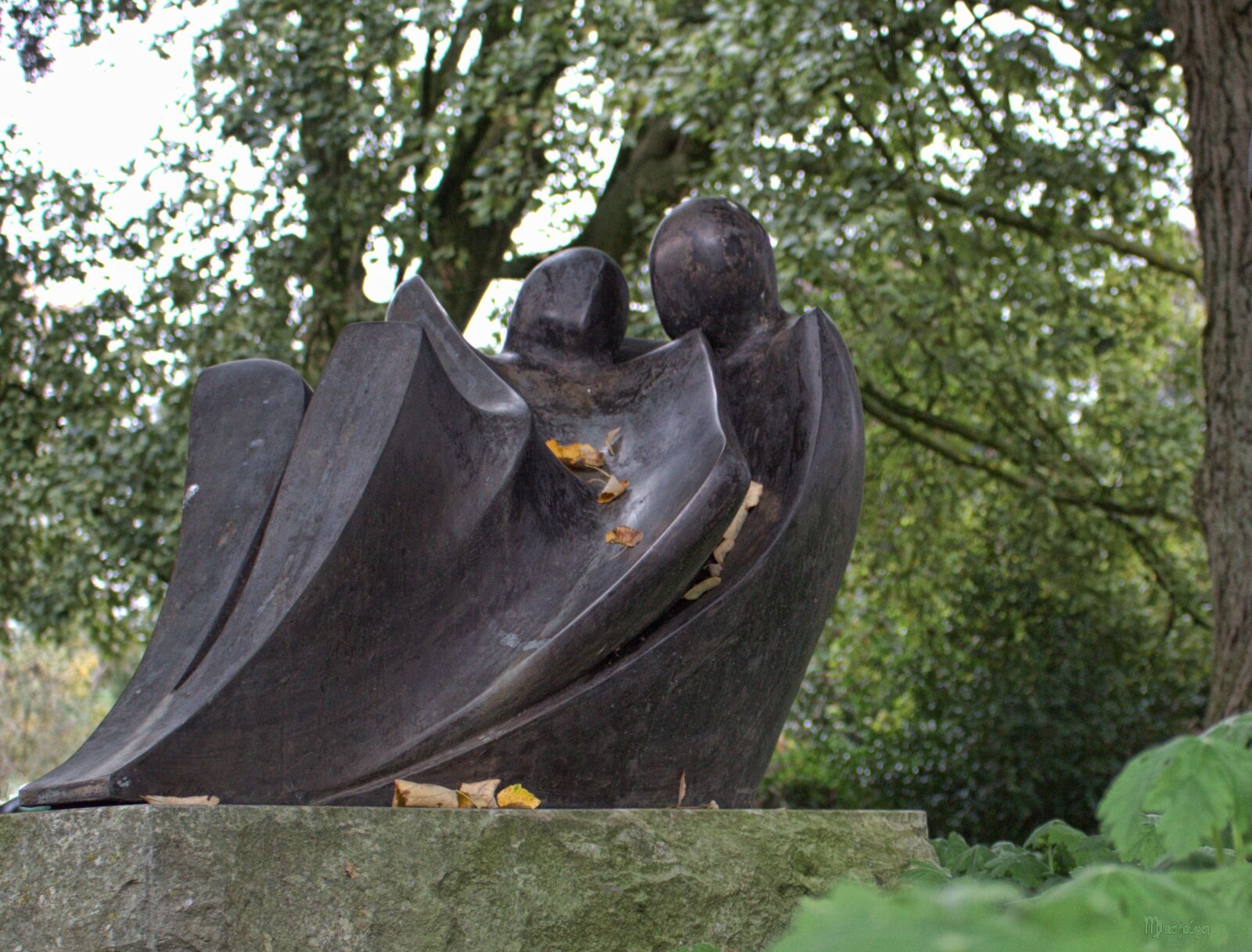 Canon EOS 700D (EOS Rebel T5i / EOS Kiss X7i) sample photo. Statue, bronze, wilmer mountain photography