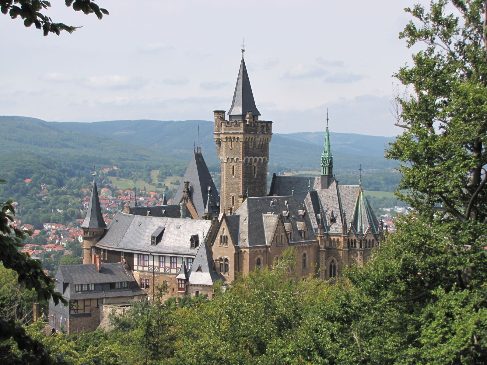 Canon PowerShot SX10 IS sample photo. Castle, wernigerode, resin photography