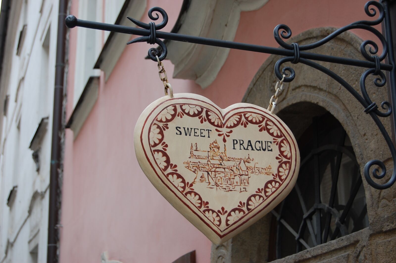 Nikon D40 sample photo. Prague, heart, europe photography