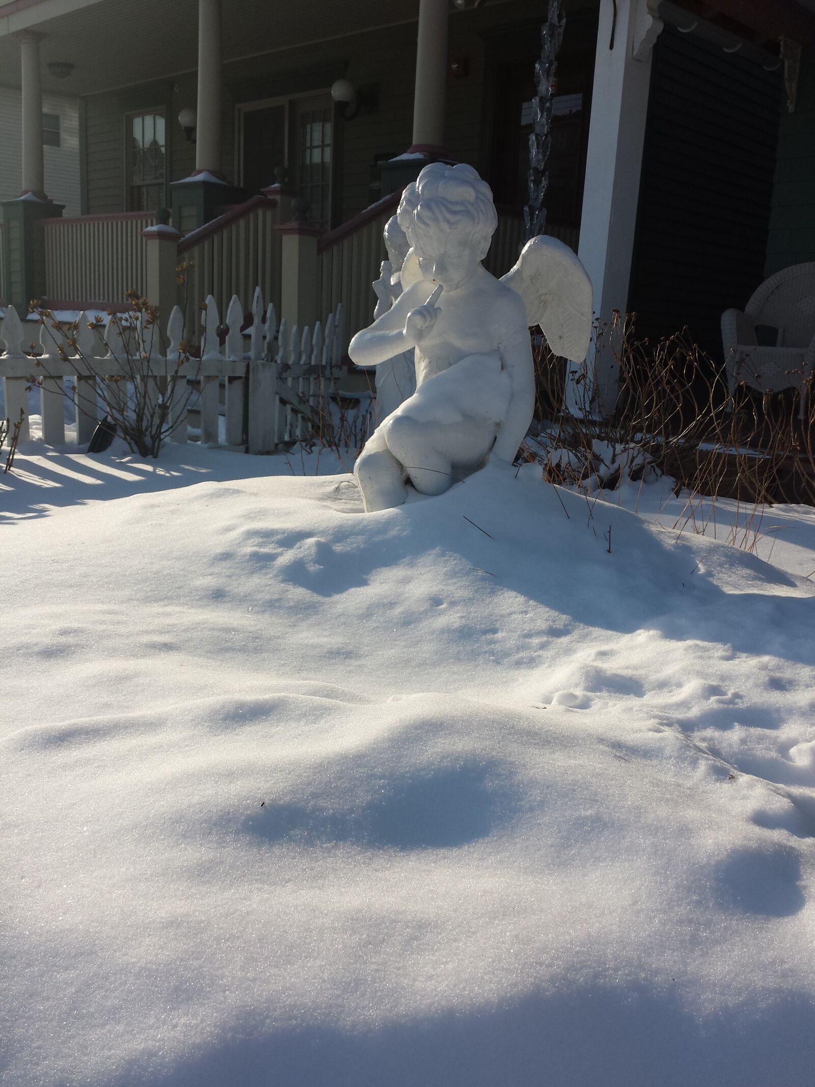 Samsung Galaxy S4 sample photo. Angel, snow, winter photography