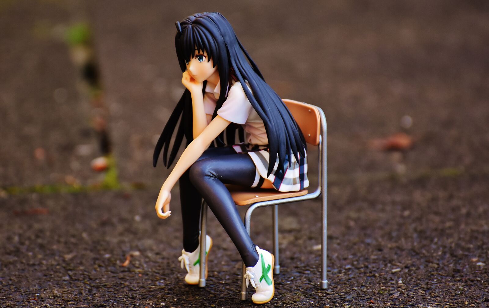 Nikon D7200 sample photo. Girl, sad, chair photography