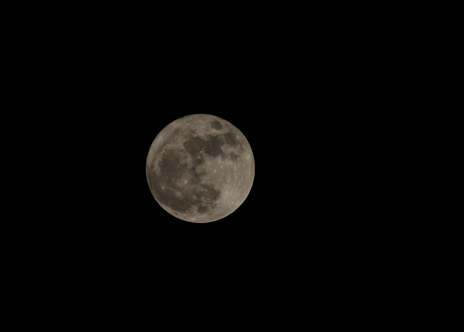 Canon EOS 600D (Rebel EOS T3i / EOS Kiss X5) sample photo. Supermoon, moonstruck, bright moon photography