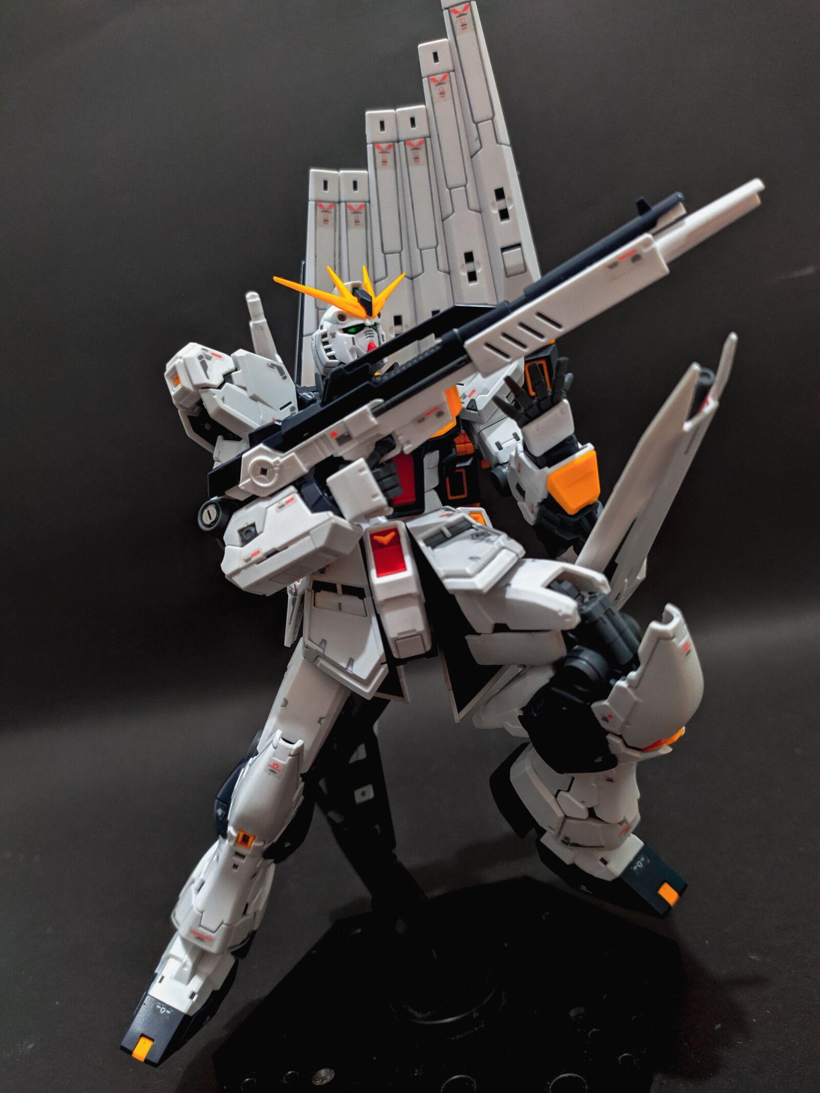 Xiaomi Redmi Note 7 sample photo. Gundam, toys, kit photography
