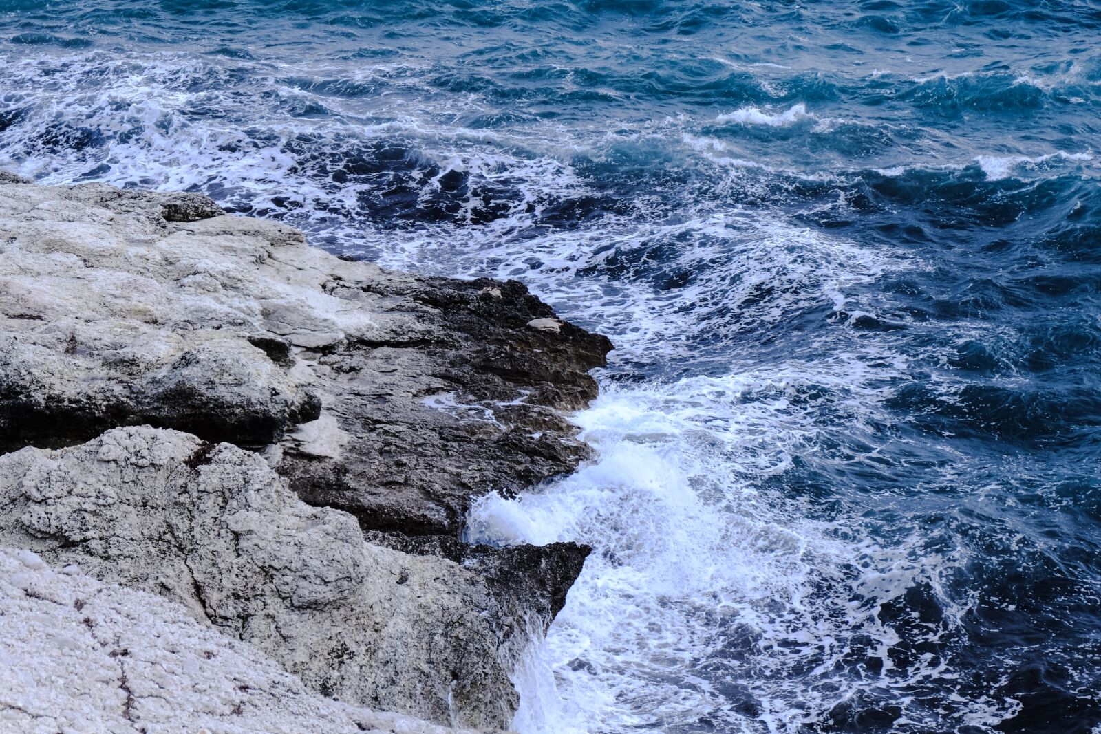 Fujifilm X-M1 sample photo. Body of water, sea photography