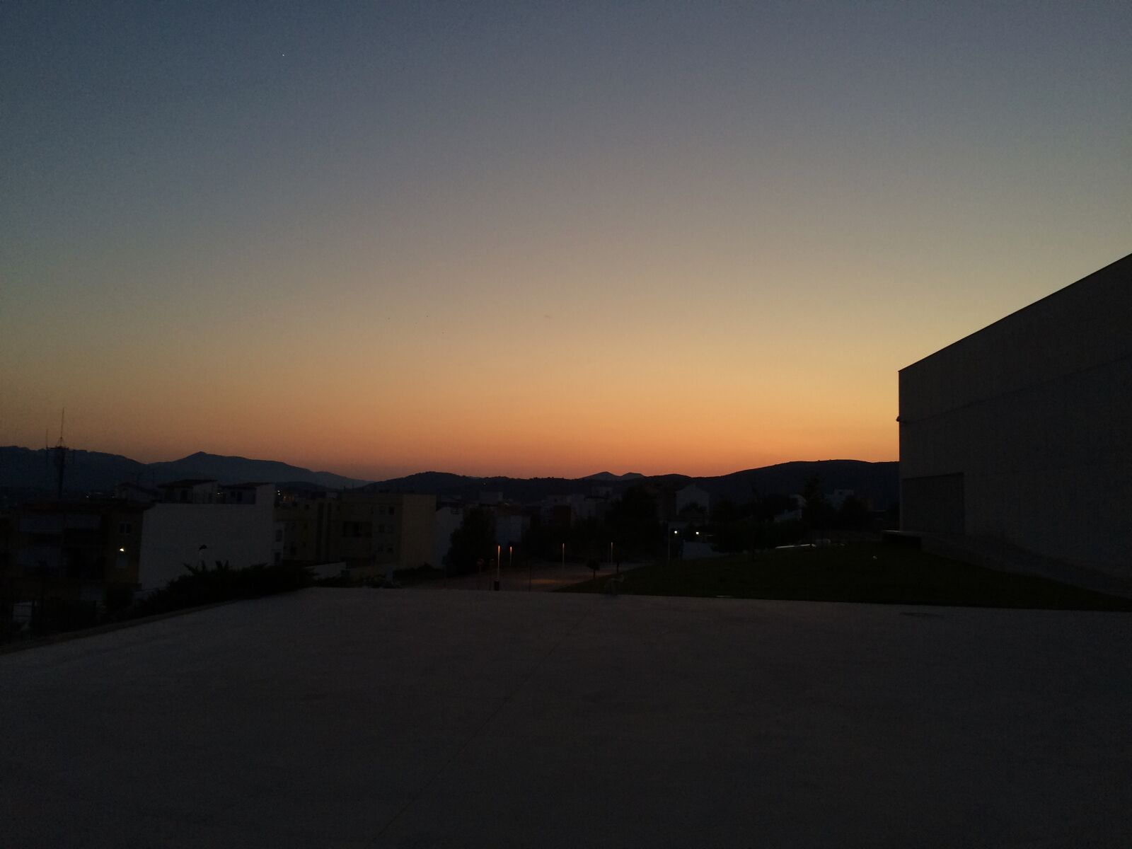 Apple iPhone 5s sample photo. Sunrise, sun, morning photography