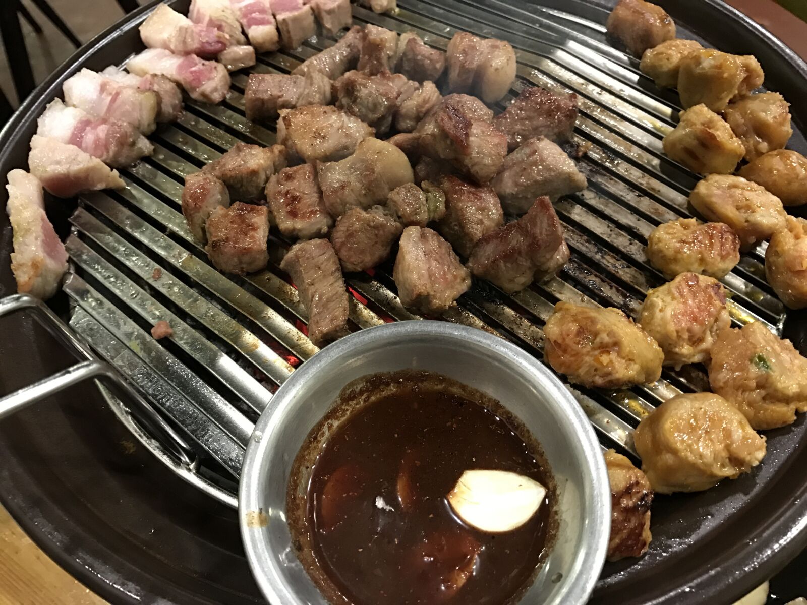 Apple iPhone 7 sample photo. Korean food, barbecue, pork photography