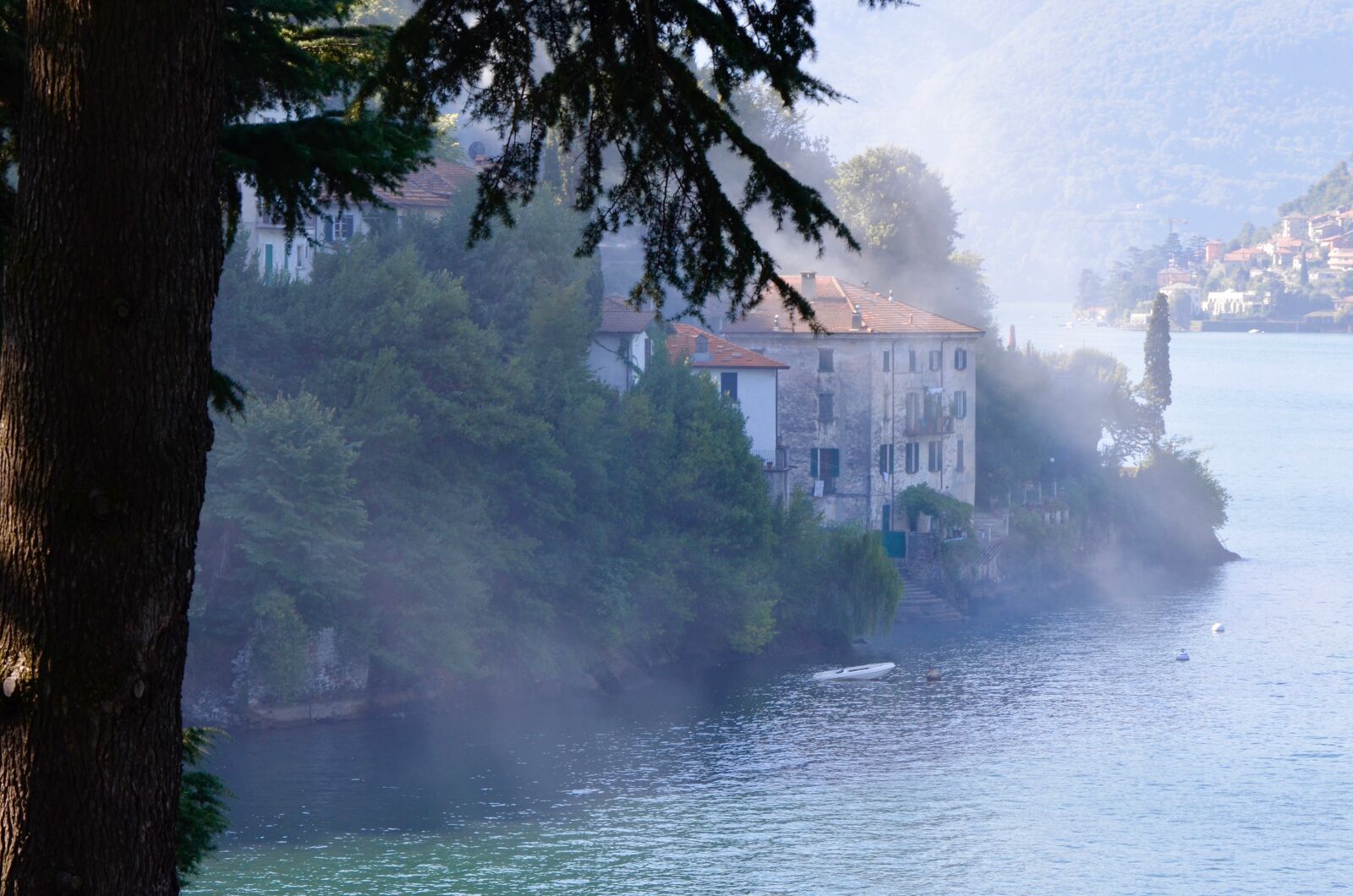 Nikon D5100 sample photo. Lakeside, fog, lake photography