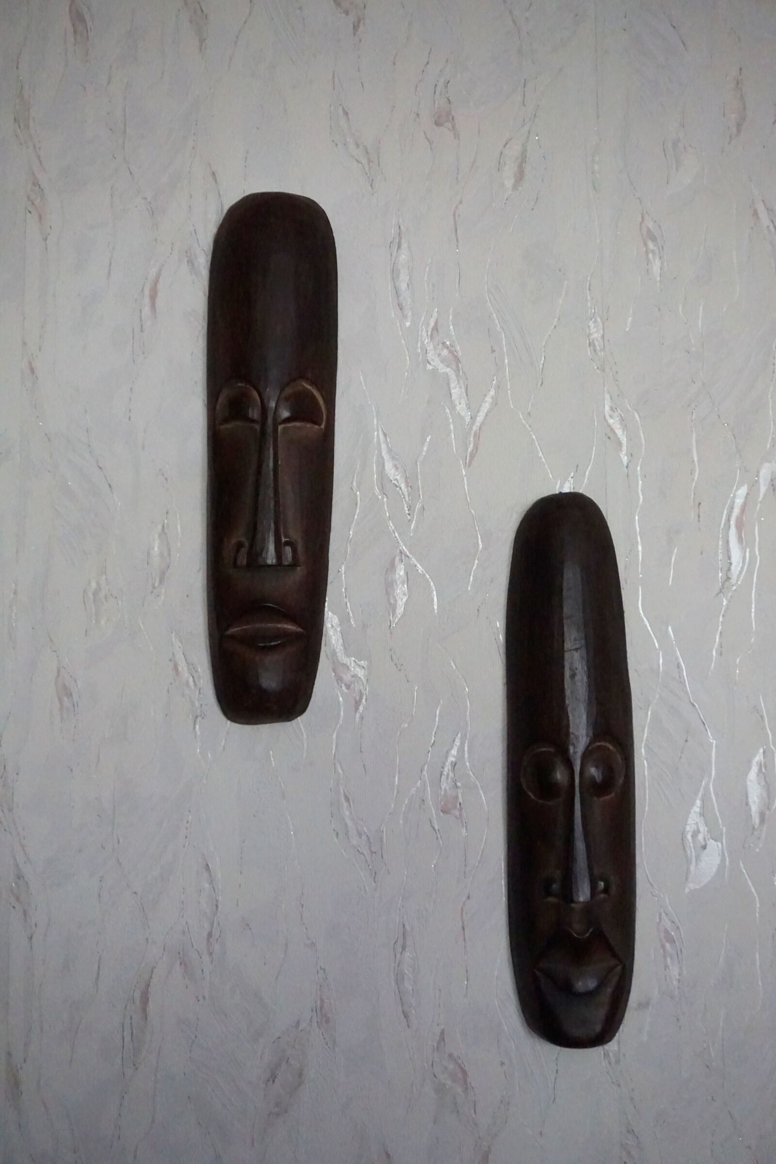 Sony E 16-50mm F3.5-5.6 PZ OSS sample photo. African, decoration, indoor, interior photography