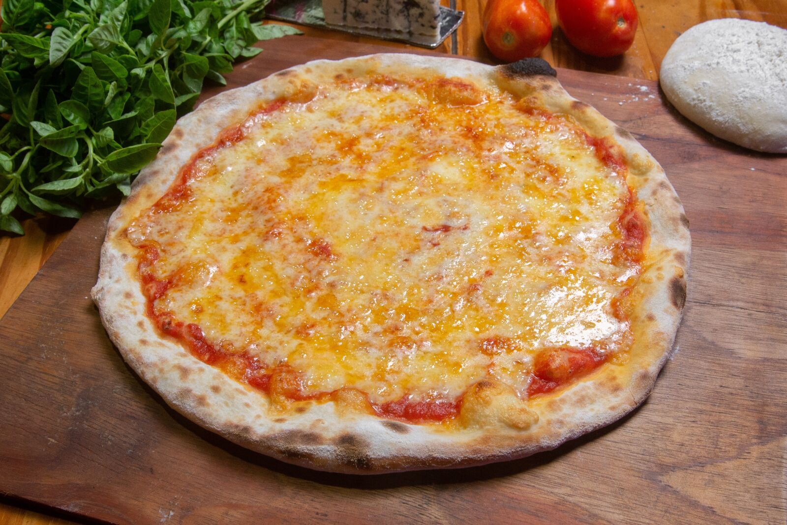 Nikon D610 sample photo. Pizza, restaurant, italian photography