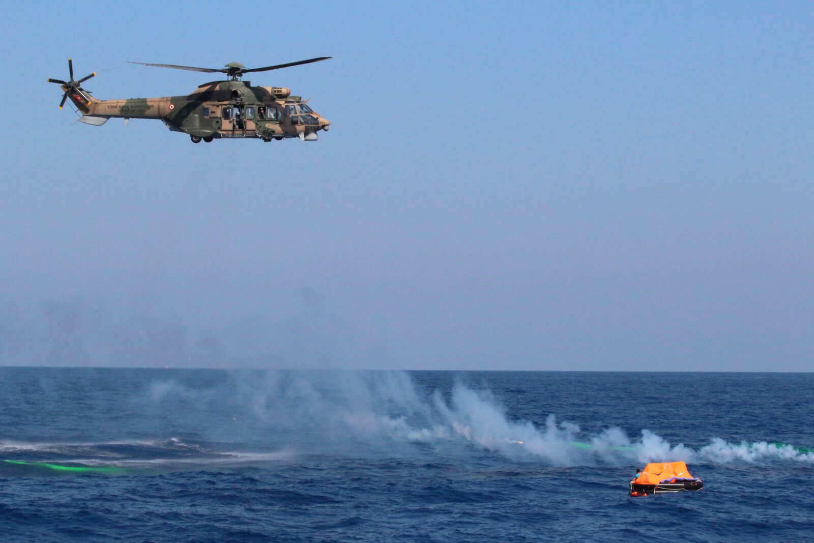 Canon EF 70-200mm F2.8L USM sample photo. Helicopter, search, recovery photography