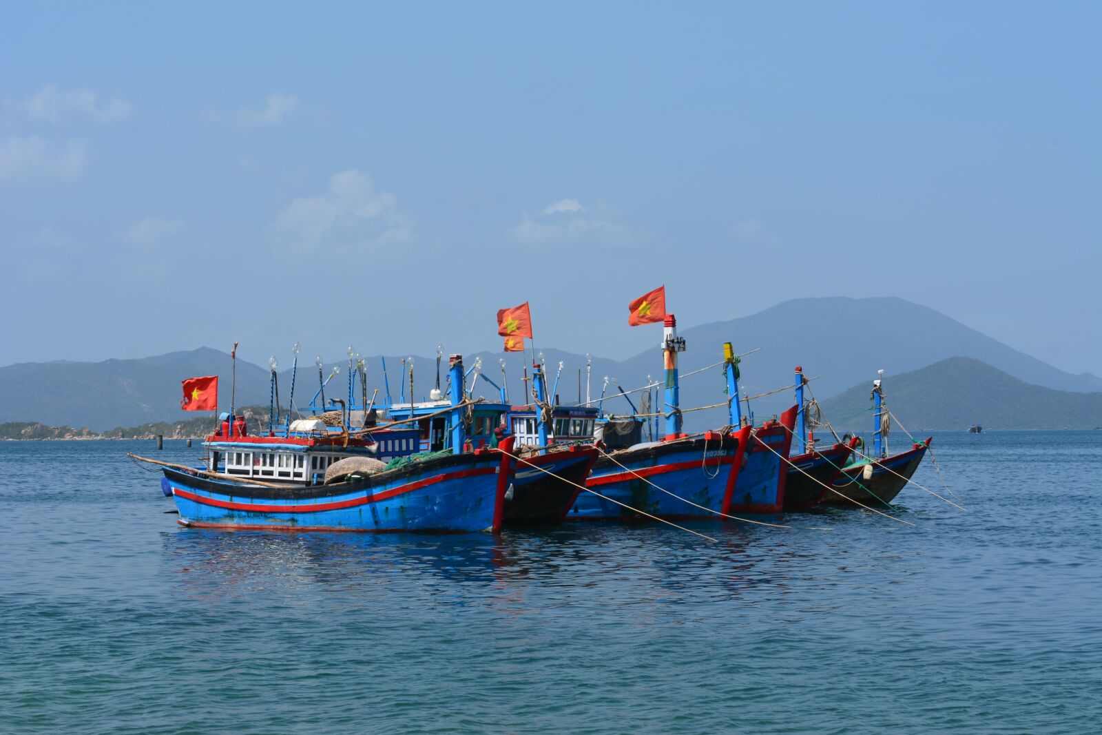 Nikon D5200 sample photo. Sea, boat, ship photography