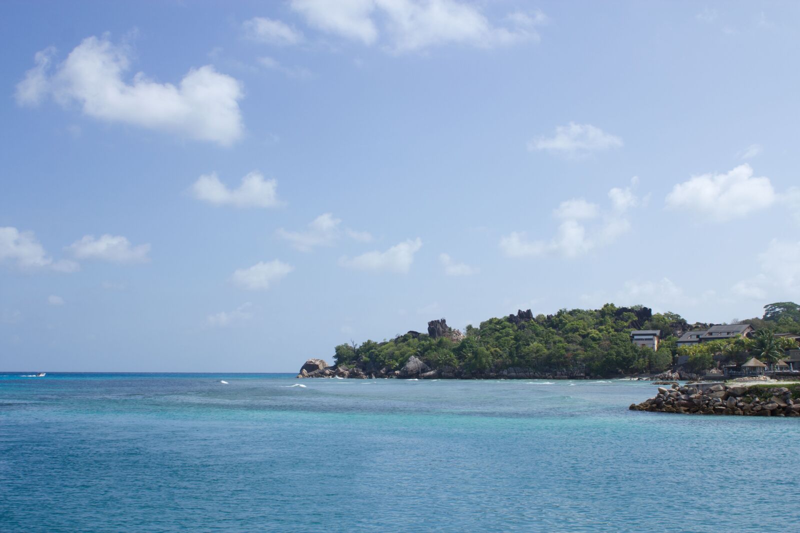 Canon EOS 550D (EOS Rebel T2i / EOS Kiss X4) sample photo. Island, seychelles, indian ocean photography