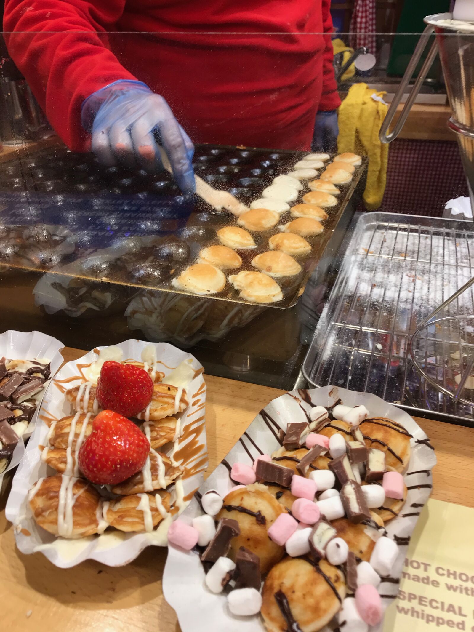 iPhone 7 back camera 3.99mm f/1.8 sample photo. Food, sweets, sweet photography