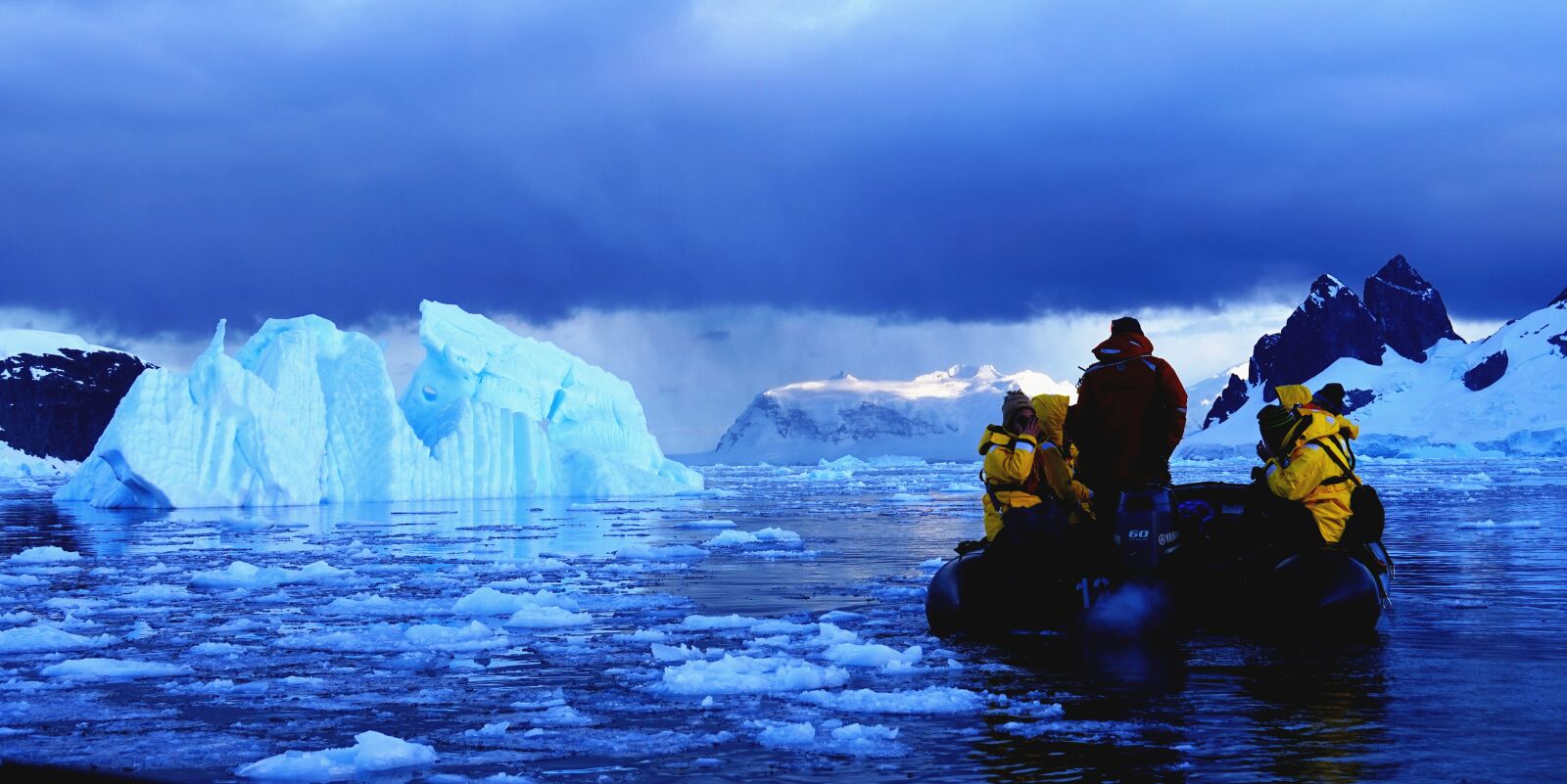Sony E 18-200mm F3.5-6.3 OSS sample photo. Waters, iceberg, ice photography
