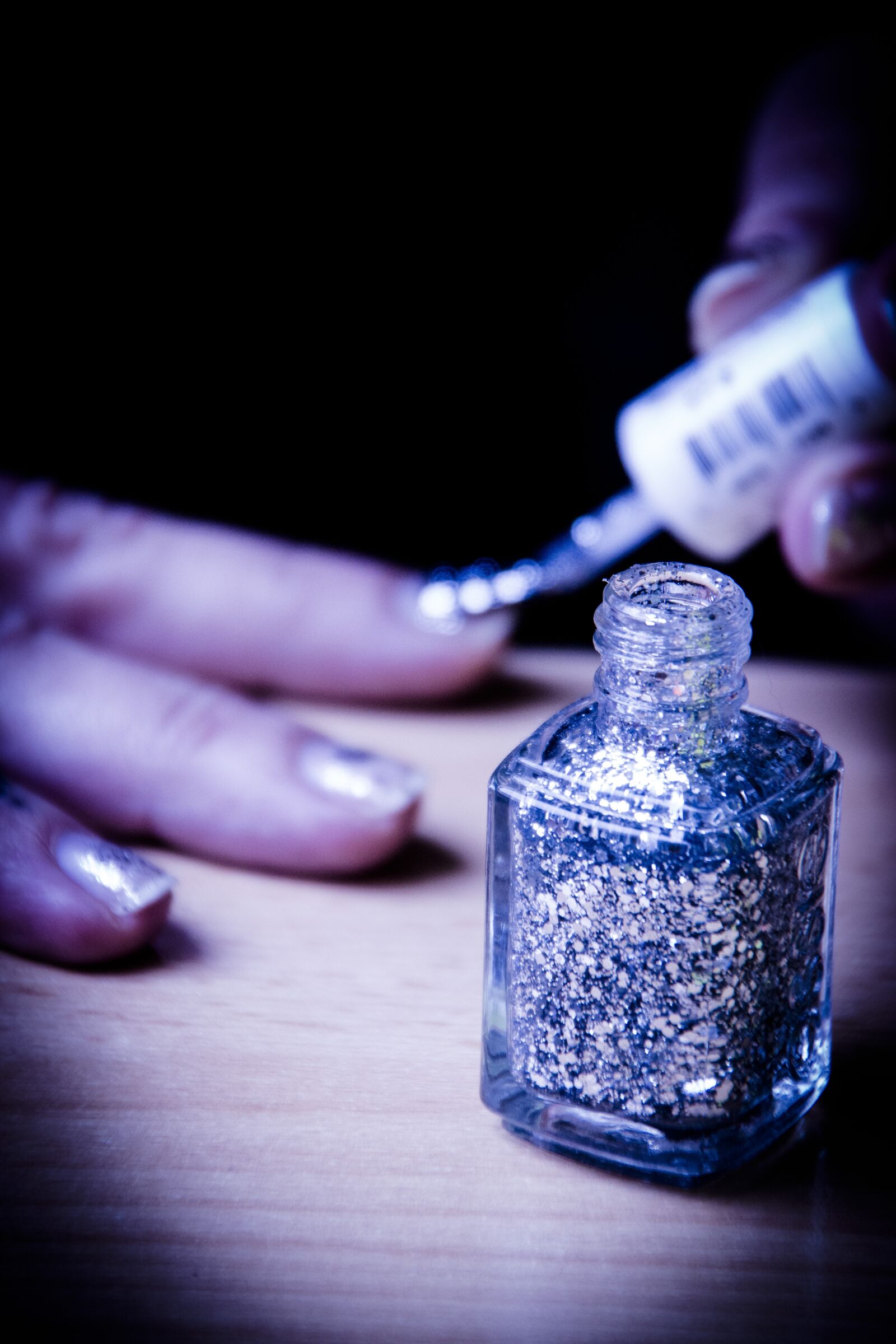 Sony SLT-A77 + DT 18-270mm F3.5-6.3 SSM sample photo. Finger nail, manicure, fingernails photography