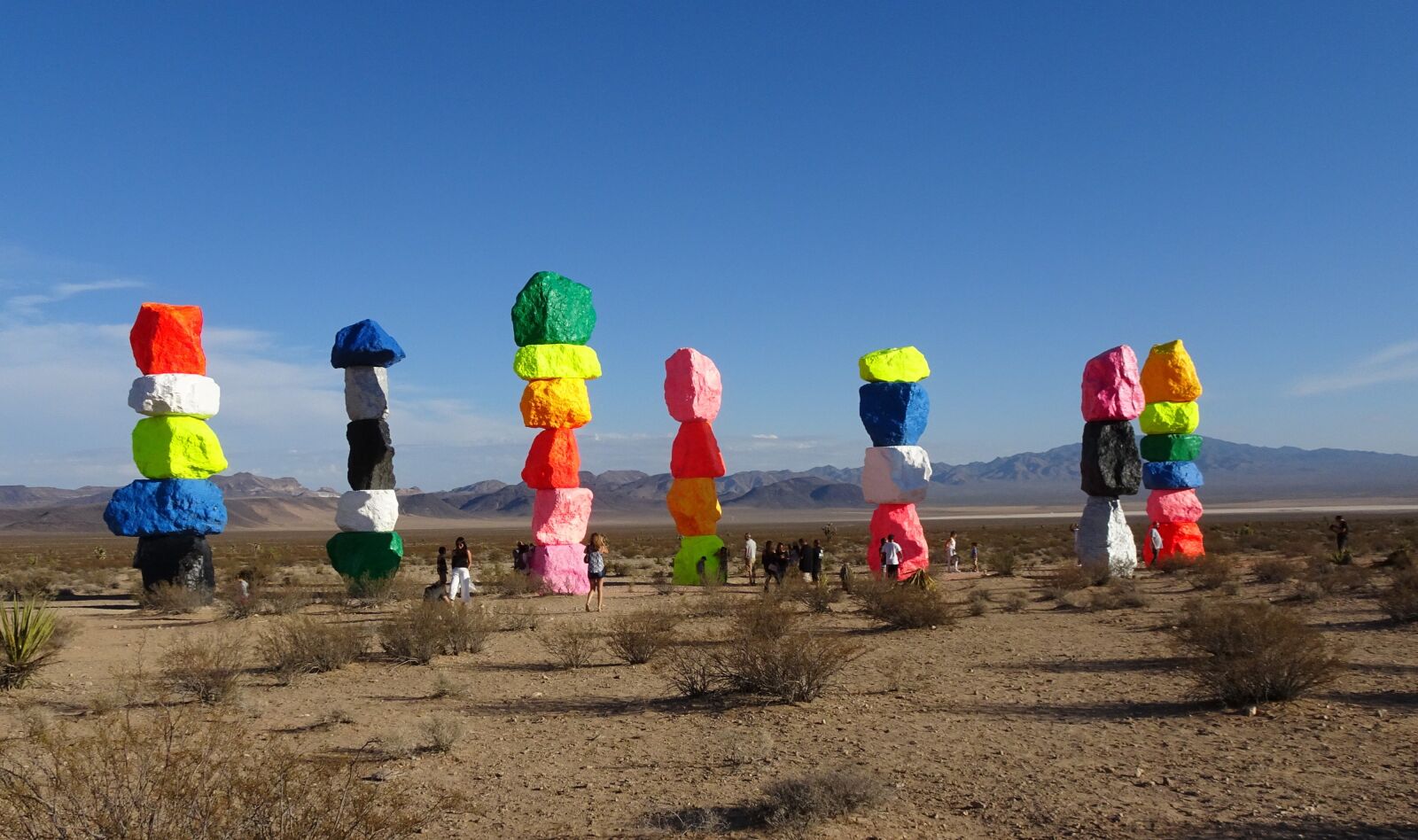 Sony Cyber-shot DSC-HX90V sample photo. Desert, stone, color photography