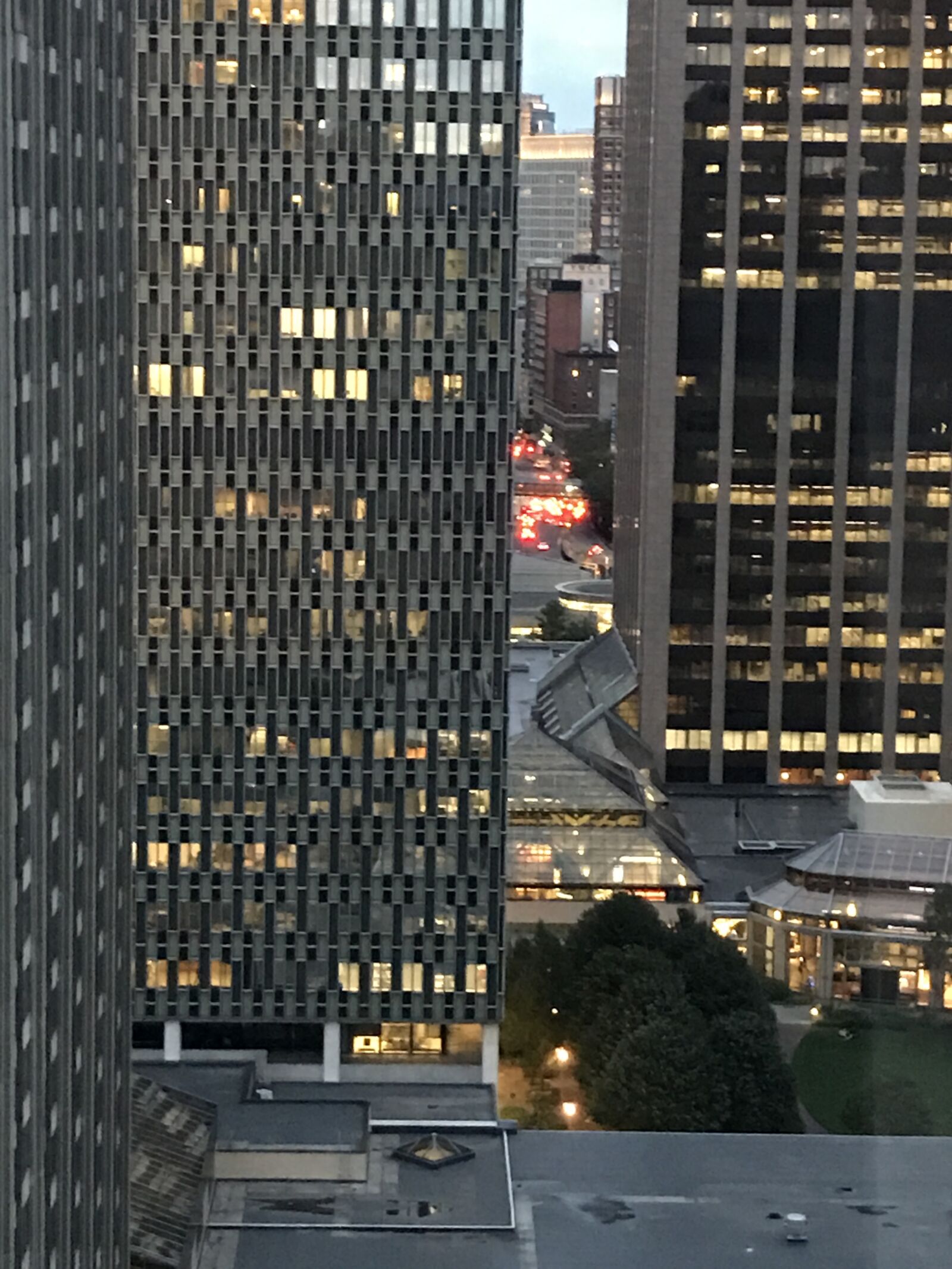iPhone 7 back camera 3.99mm f/1.8 sample photo. Boston photography