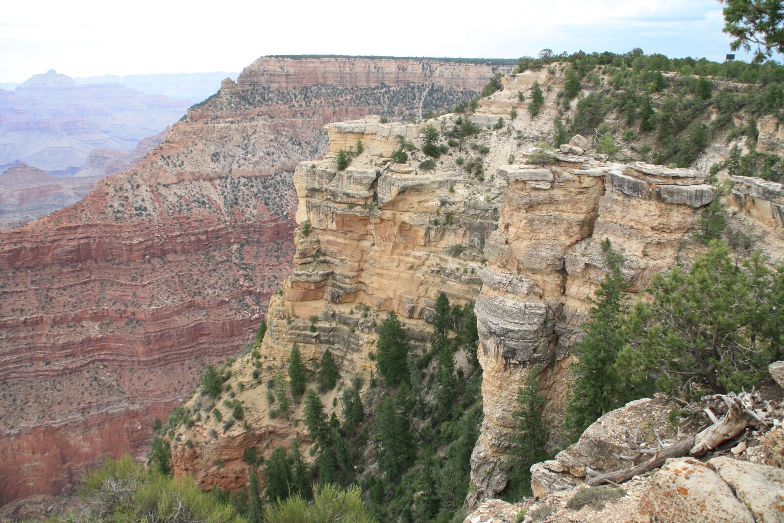 Canon EOS 1000D (EOS Digital Rebel XS / EOS Kiss F) sample photo. Nature, landscape, rock photography