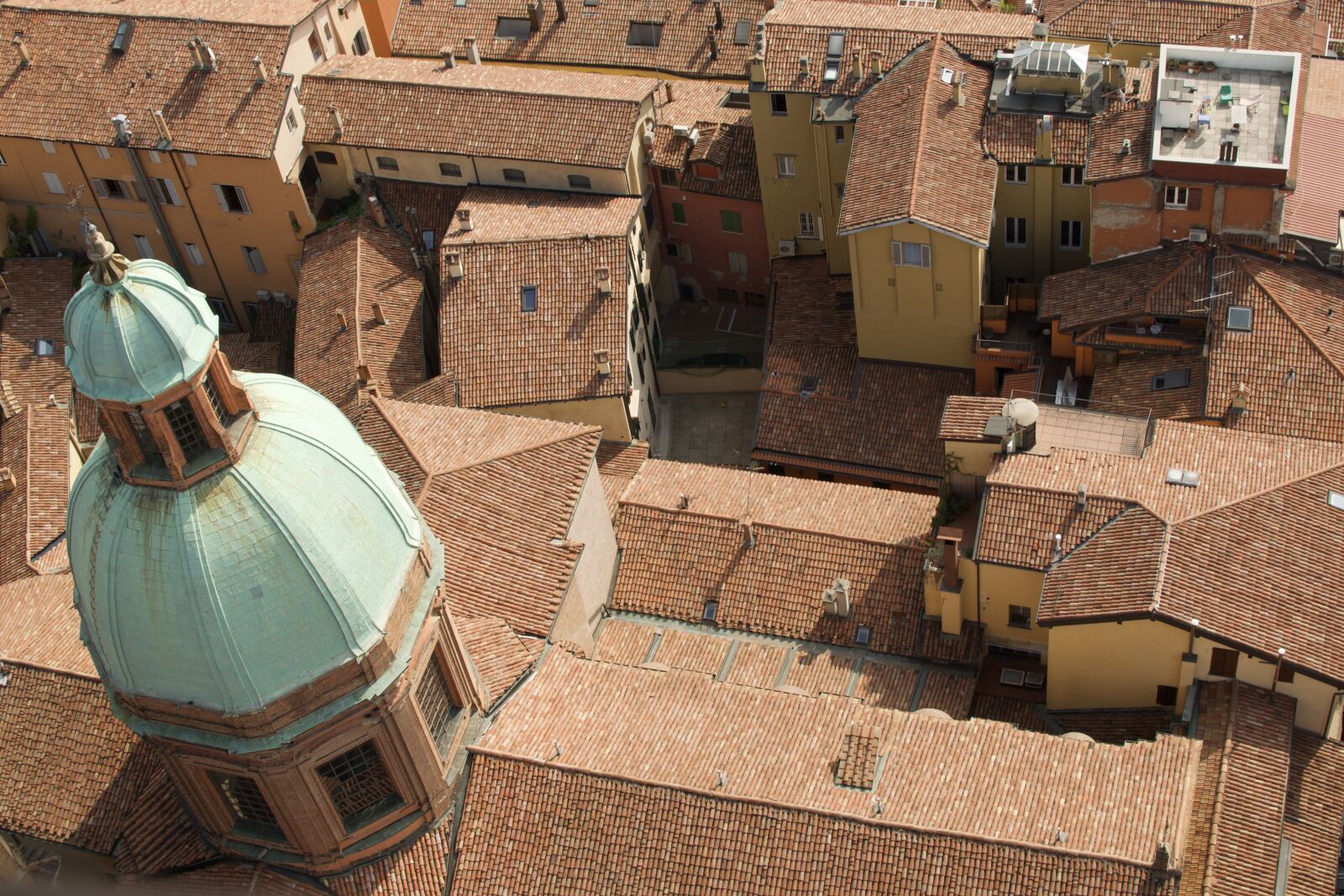 Nikon D3300 sample photo. Tiles, church, terracotta photography