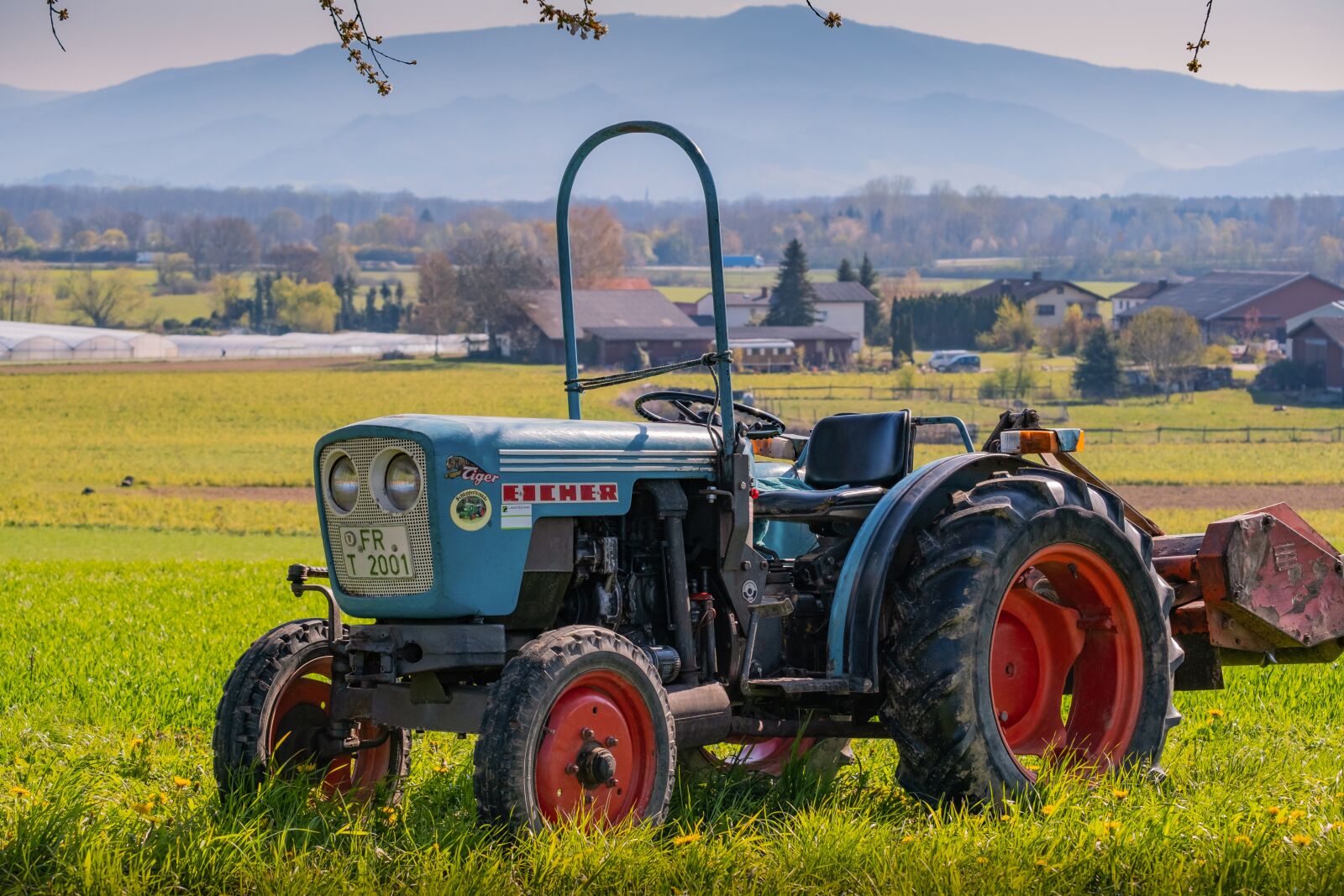 Fujifilm X-T30 sample photo. Tractor, eicher, oldtimer photography