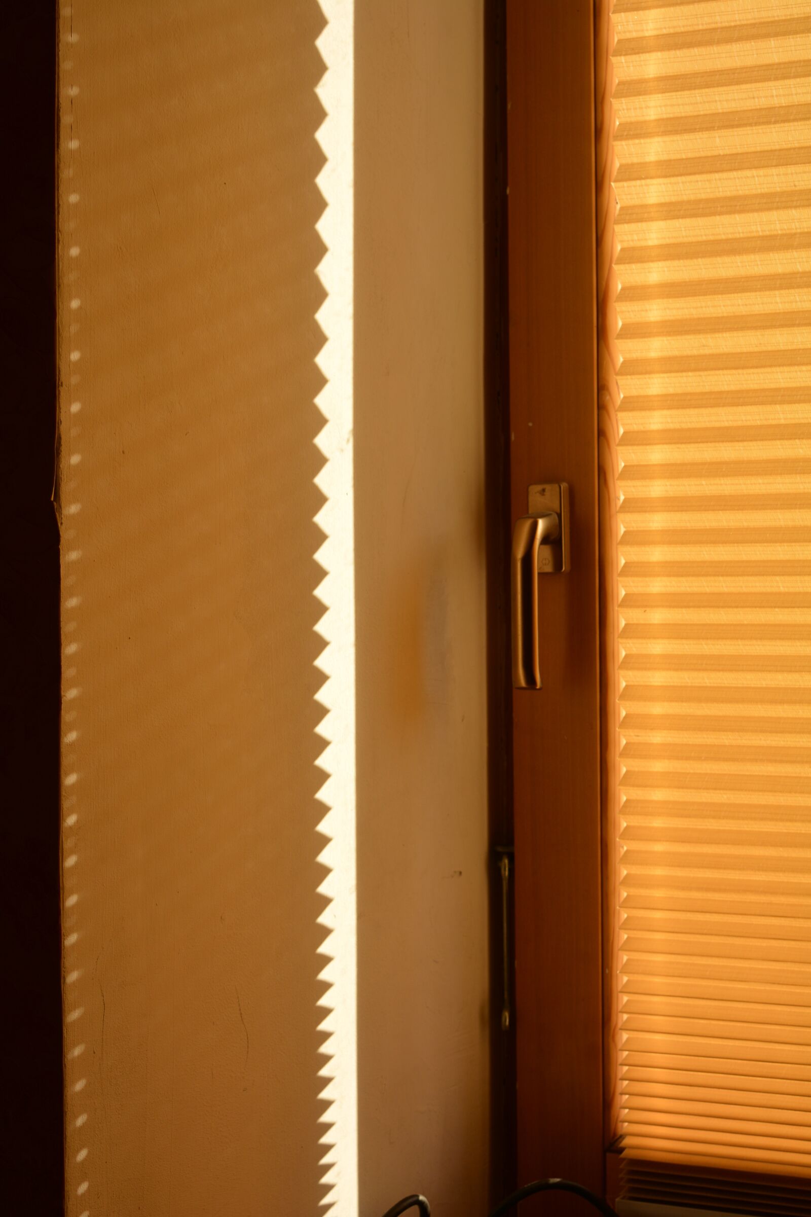 Nikon D5200 sample photo. Warm, rhythm, window photography