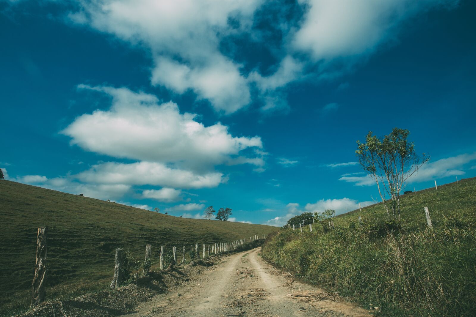 Canon EOS 6D + Canon EF 17-40mm F4L USM sample photo. Landscape, travel, outdoors photography