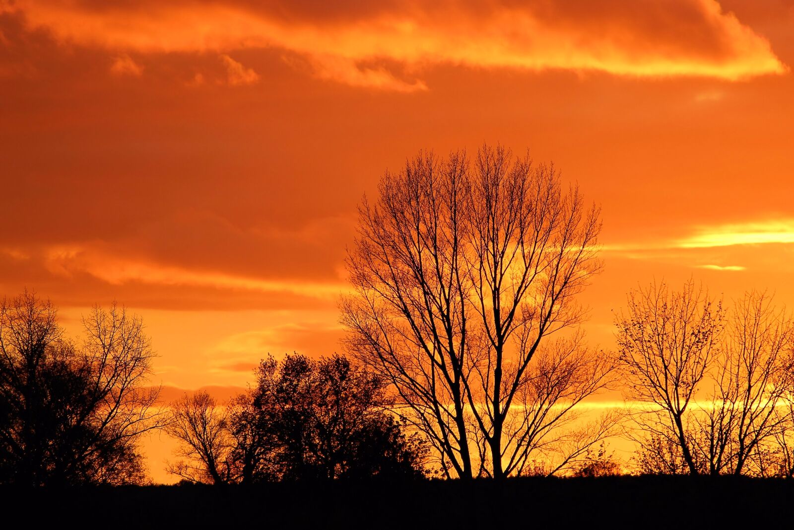 Canon EF-S 55-250mm F4-5.6 IS II sample photo. Sunset, afterglow, evening sky photography