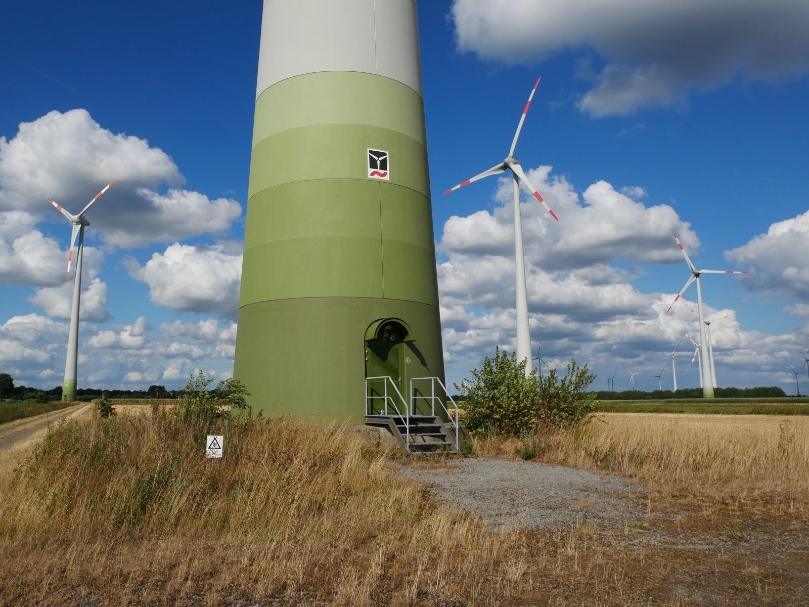 Panasonic Lumix DMC-G85 (Lumix DMC-G80) sample photo. Wind turbine, wind energy photography