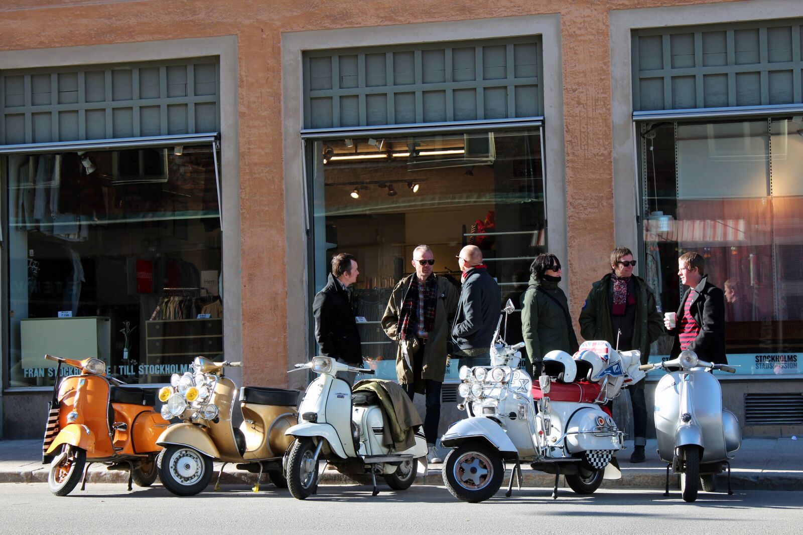 Canon EOS 600D (Rebel EOS T3i / EOS Kiss X5) sample photo. Vespa, motor scooter, roller photography